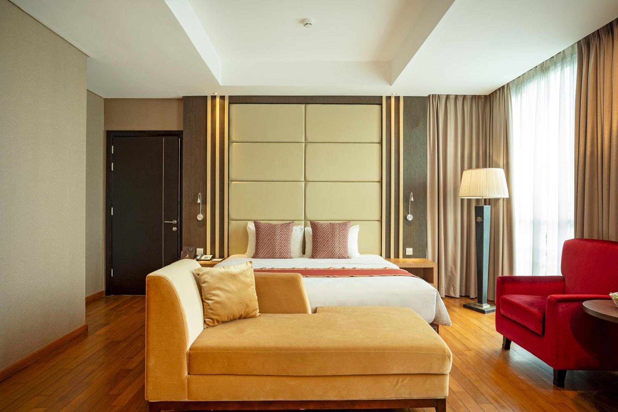 Nagoya Hill Hotel Batam Eksteriør billede