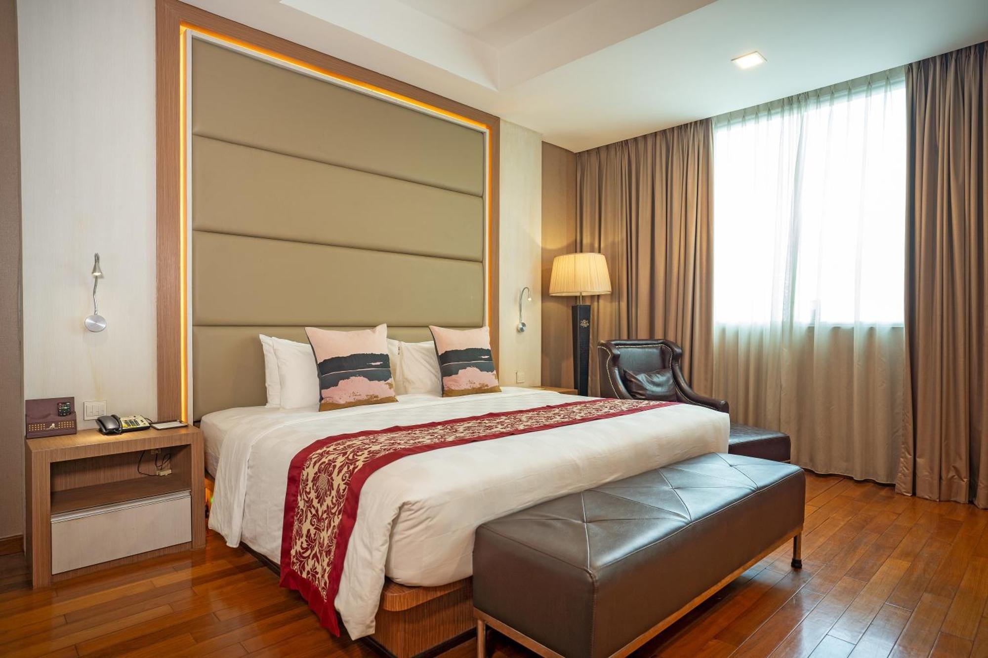 Nagoya Hill Hotel Batam Eksteriør billede