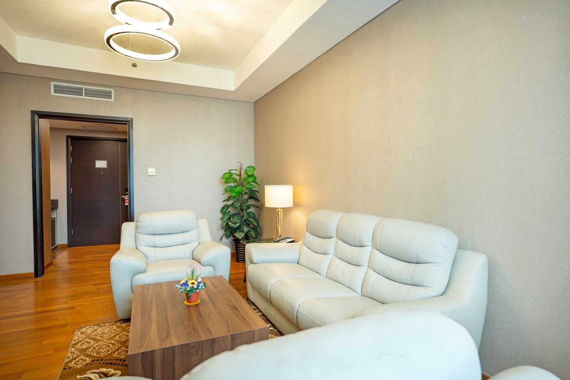Nagoya Hill Hotel Batam Eksteriør billede