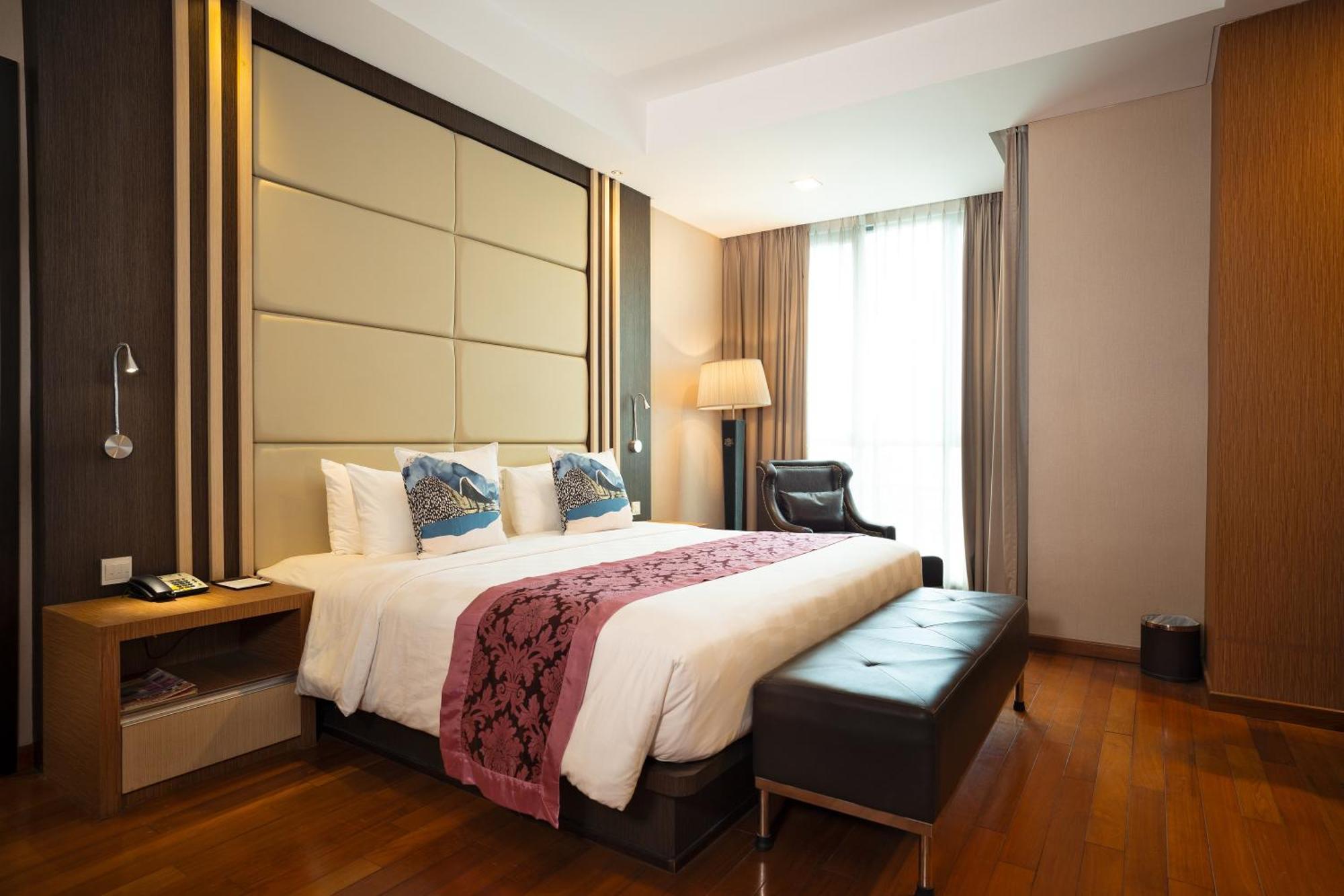 Nagoya Hill Hotel Batam Eksteriør billede