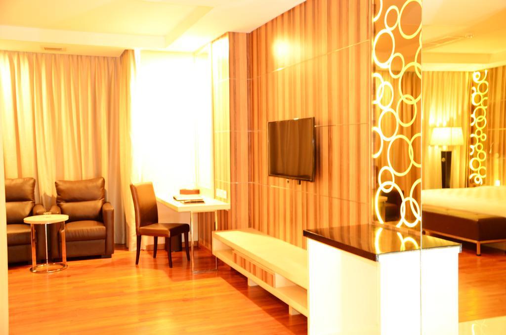 Nagoya Hill Hotel Batam Eksteriør billede