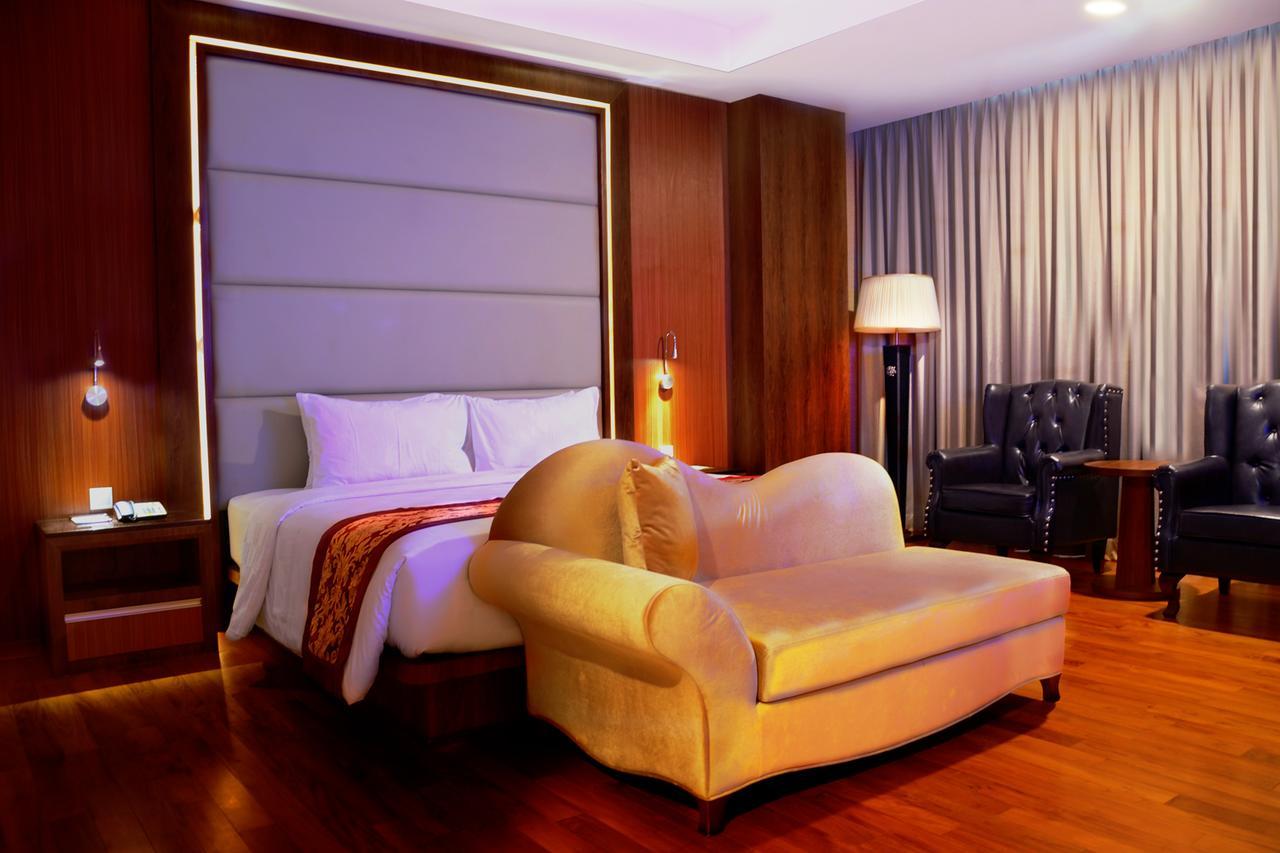 Nagoya Hill Hotel Batam Eksteriør billede